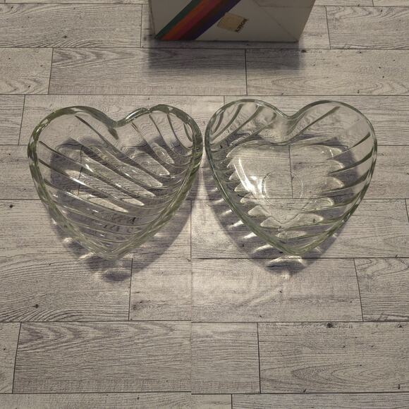 VINTAGE Jeannette Glass CRYSTAL CURIOS THE HEART Trinket Candy Dish Keepsakes - Picture 5 of 11